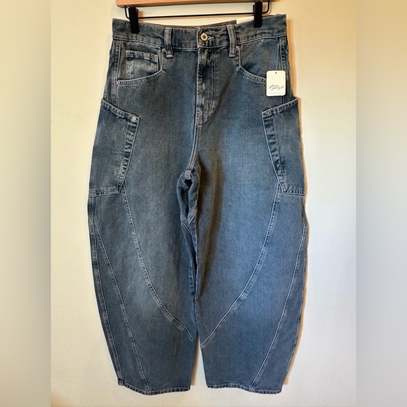 NWT Free People We The Free Sugar & Spice Barrel Jeans - Picture 7 of 8